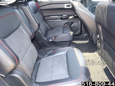 Used 2023 Ford Explorer ST-Line w/ Class IV Trailer Tow Package AWD/4WD image 22