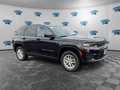 New 2025 Jeep Grand Cherokee Laredo w/ Luxury Tech Group I image 7