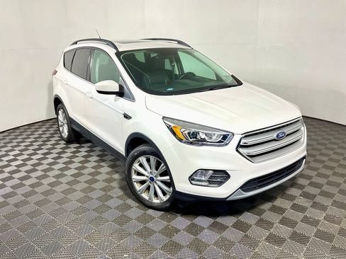Used 2019 Ford Escape SEL AWD/4WD image 9