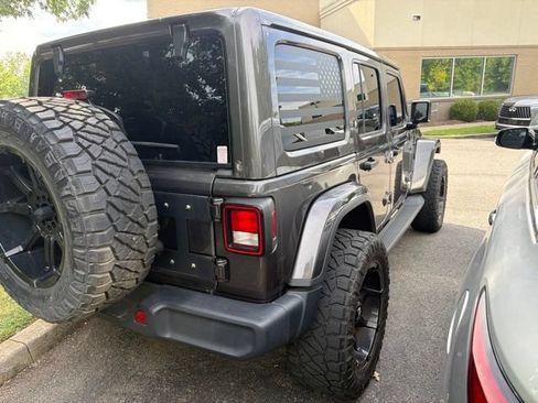 Used 2020 Jeep Wrangler Unlimited Sahara AWD/4WD image 7