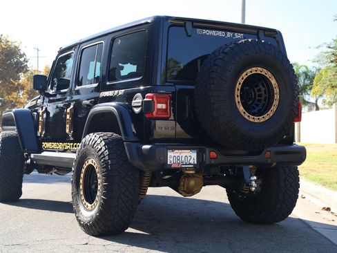 Used 2021 Jeep Wrangler Unlimited Rubicon w/ Trailer Tow Package AWD/4WD image 2