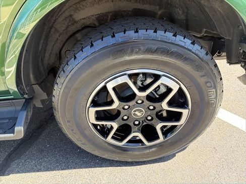 Used 2025 Ford Bronco Outer Banks AWD/4WD image 32