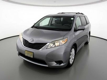 Used 2013 Toyota Sienna LE