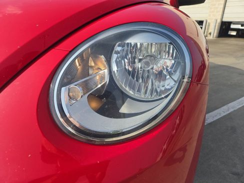 Used 2016 Volkswagen Beetle 1.8T SE FWD image 9