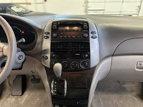 Used 2007 Toyota Sienna LE image 20