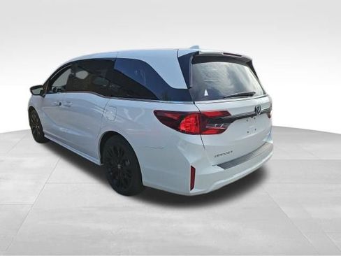 Used 2025 Honda Odyssey Sport-L image 3