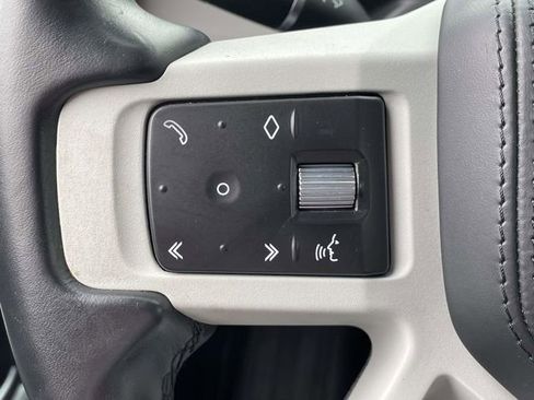 Used 2022 Land Rover Defender 110 X-Dynamic HSE image 19