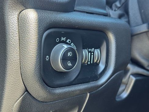 Used 2019 RAM 1500 Big Horn image 36