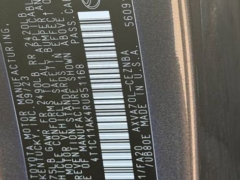 Used 2024 Toyota Camry LE image 10