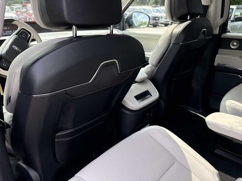 New 2026 Lincoln Navigator L Reserve AWD/4WD image 16