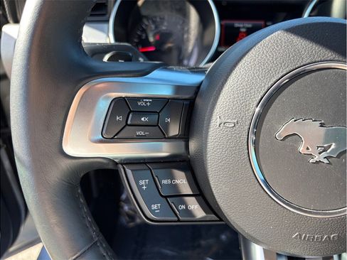 Used 2020 Ford Mustang Premium image 24