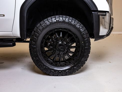 Used 2026 GMC Sierra 3500 SLE AWD/4WD image 12