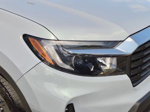 Used 2023 Honda Ridgeline RTL image 10