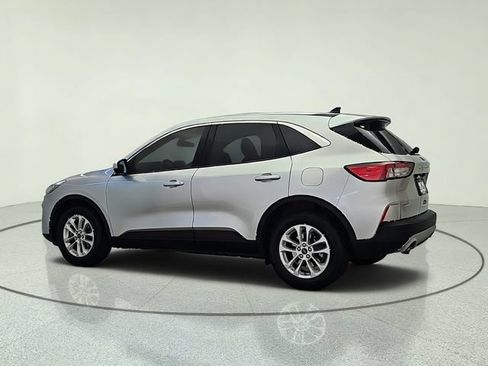 Used 2020 Ford Escape SE FWD image 4