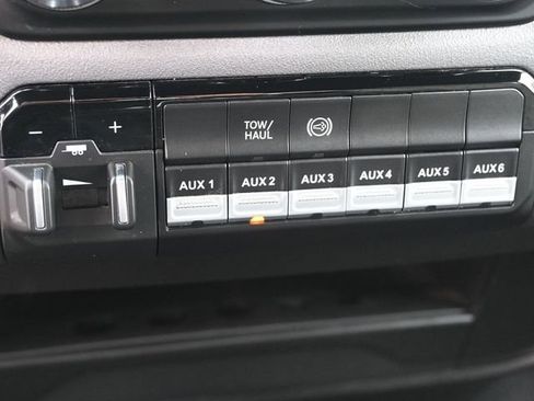 Used 2024 RAM 3500 SLT w/ Quick Order Package 2YG SLT image 28