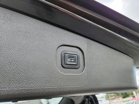 Used 2013 GMC Terrain SLT w/ LPO, Chrome Package image 12