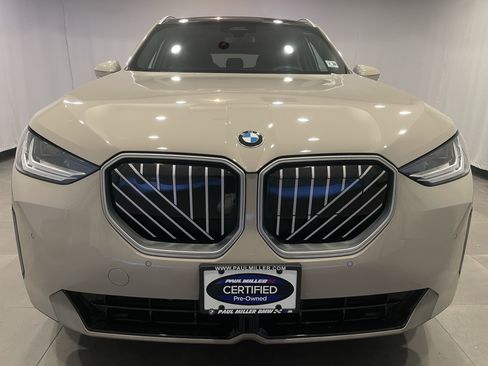 Used 2025 BMW X3 xDrive30i w/ Convenience Package image 2