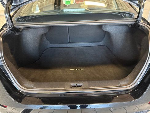 Used 2025 Nissan Sentra SV FWD image 25