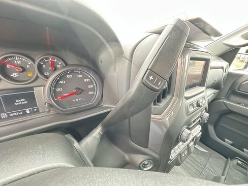 Used 2023 Chevrolet Silverado 1500 Custom image 15