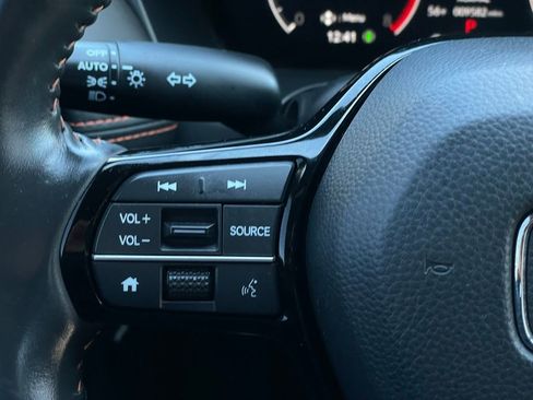 Certified 2025 Honda HR-V Sport image 14