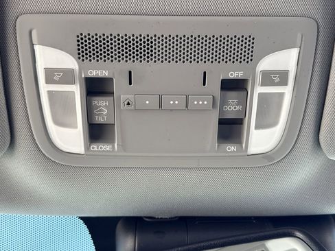 Used 2019 Acura ILX FWD image 14