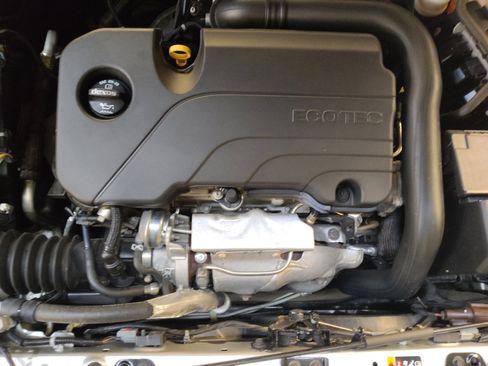 Used 2018 Chevrolet Malibu LT w/ Driver Confidence Package image 30