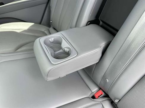 Certified 2022 Lincoln Nautilus Reserve image 11