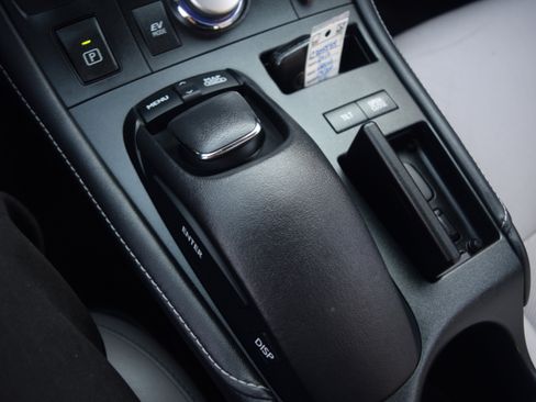 Used 2012 Lexus CT 200h Premium w/ Leather Pkg image 14