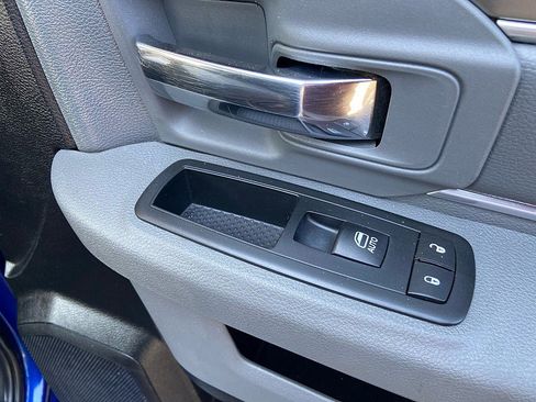 Used 2017 RAM 1500 Classic SLT image 23