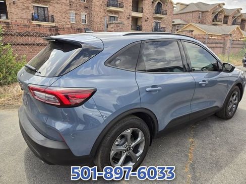 Used 2025 Ford Escape ST-Line w/ Tech Pack #1 FWD image 5
