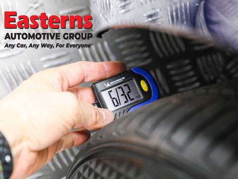 Used 2019 Tesla Model 3 Long Range image 23