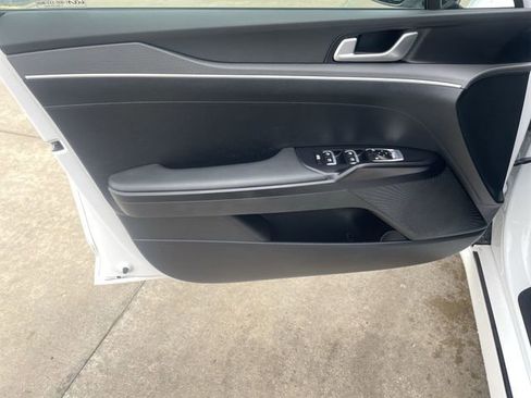 Used 2025 Kia K5 LXS FWD image 14