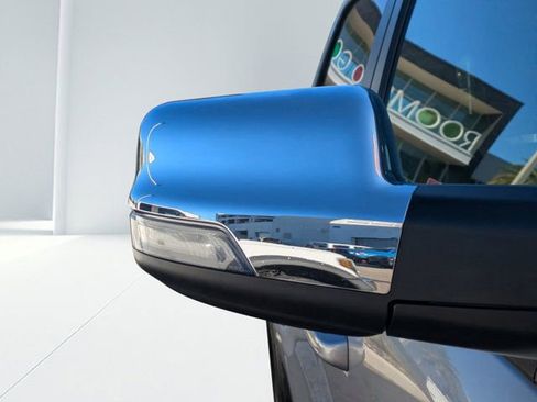 Used 2024 RAM 1500 Laramie image 10