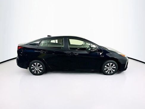 Used 2019 Toyota Prius XLE image 11