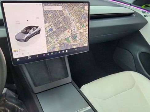 Used 2025 Tesla Model 3 RWD image 44
