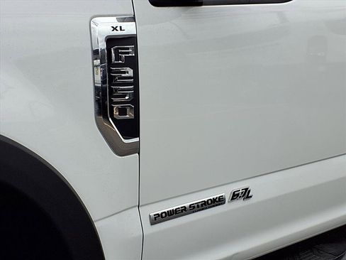 Used 2019 Ford F250 XL w/ Power Equipment Group image 23