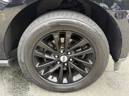 Used 2019 Ford Expedition Max Limited AWD/4WD image 9