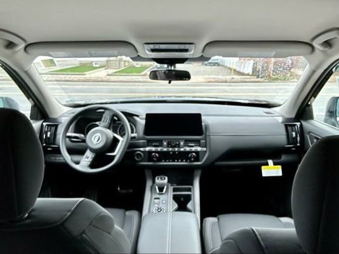New 2026 Nissan Pathfinder S AWD/4WD image 6