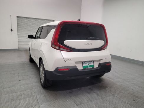 Used 2022 Kia Soul LX FWD image 6