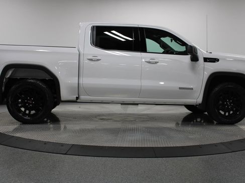 New 2026 GMC Sierra 1500 Elevation image 17