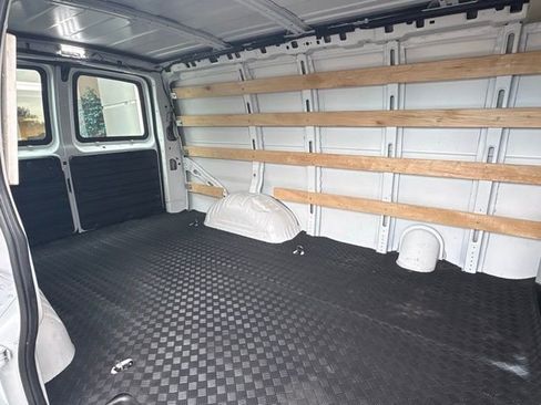 Used 2024 Chevrolet Express 2500 w/ Driver Convenience Package image 18
