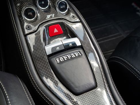 Used 2012 Ferrari 458 Italia Coupe RWD image 24
