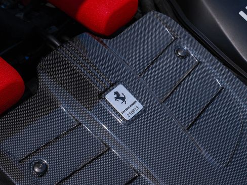 Used 2015 Ferrari F12 Berlinetta RWD image 33