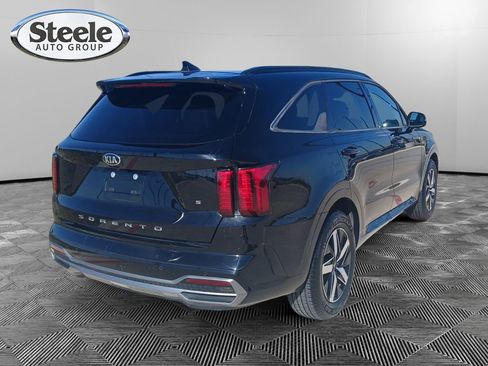Used 2021 Kia Sorento S w/ Panoramic Sunroof Package image 5