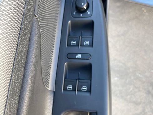 Used 2008 Volkswagen Jetta Wolfsburg Edition FWD image 15