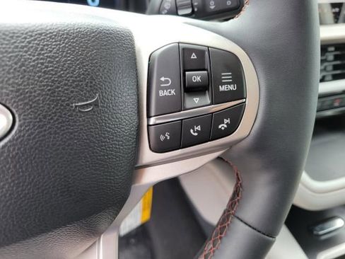 New 2025 Ford Explorer Active w/ Active Comfort Package image 18