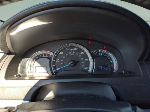 Used 2012 Toyota Camry SE image 12