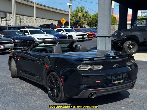 Used 2019 Chevrolet Camaro SS RWD image 5