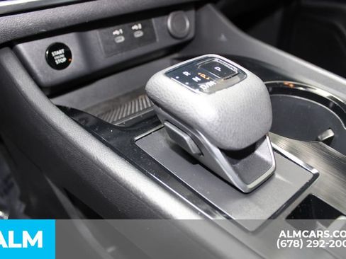 Used 2024 Nissan Rogue SV FWD image 31