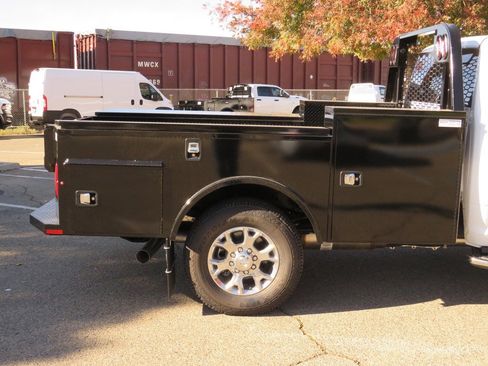 New 2023 RAM 3500 SLT w/ Quick Order Package 2YG SLT image 16